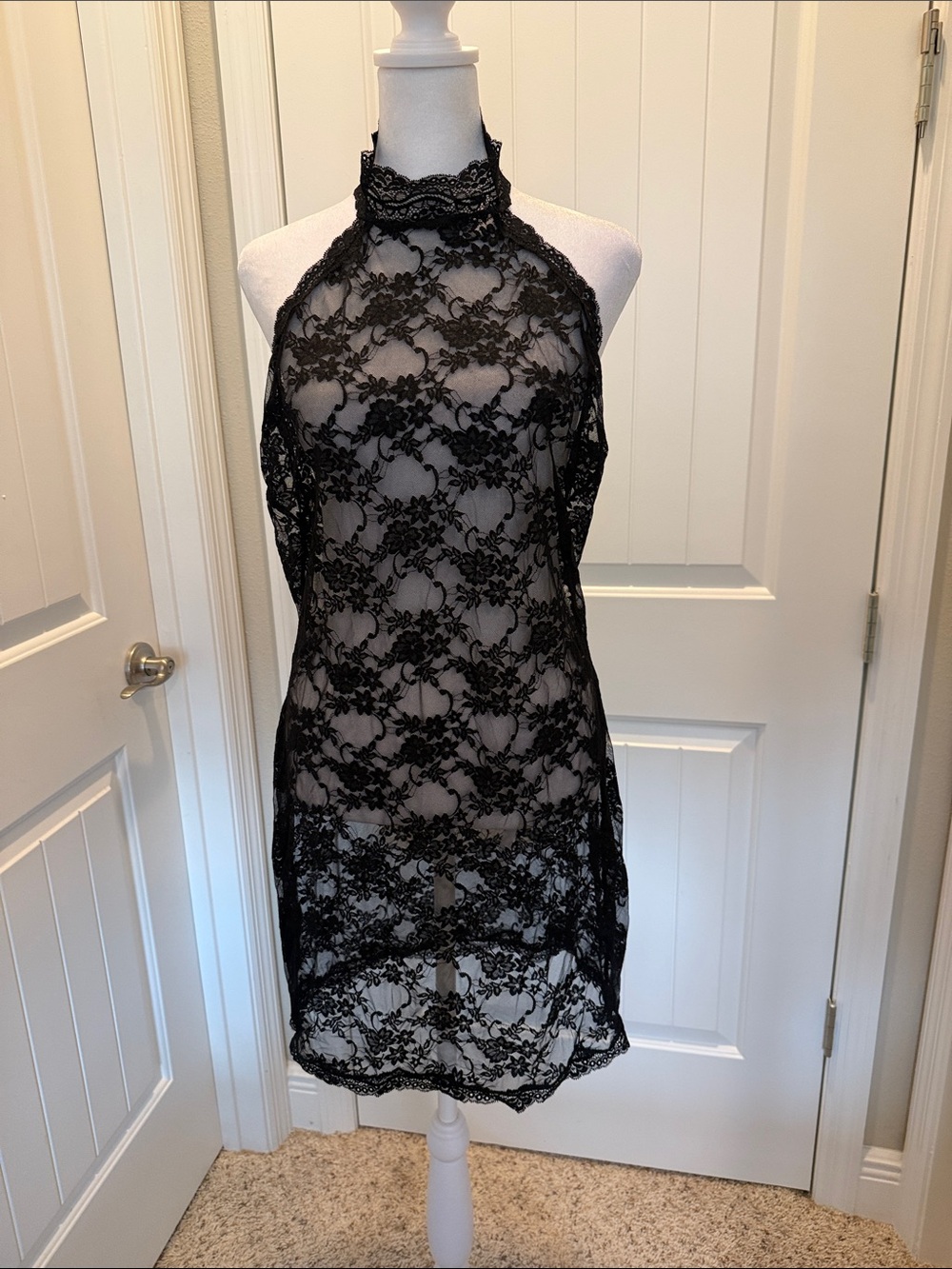 VENUS Black Lace Halter Chemise